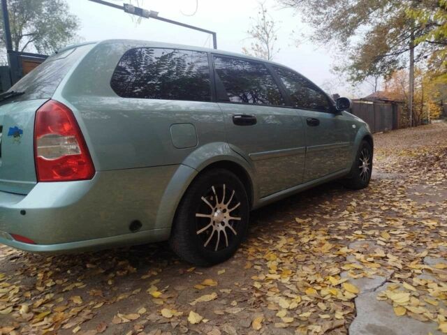 Зелений Шевроле Лачетті, об'ємом двигуна 1.8 л та пробігом 235 тис. км за 2500 $, фото 4 на Automoto.ua