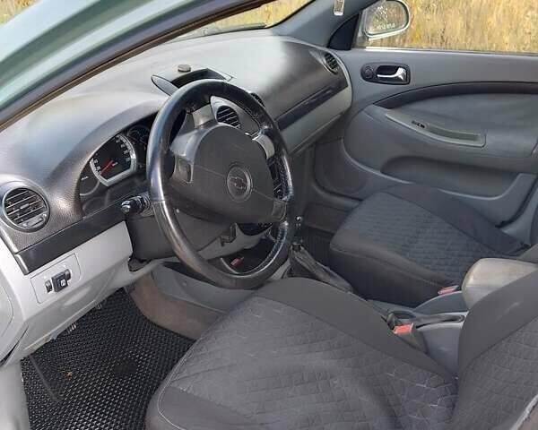 Зеленый Шевроле Лачетти, объемом двигателя 1.8 л и пробегом 280 тыс. км за 4400 $, фото 5 на Automoto.ua