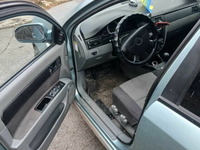 Зеленый Шевроле Лачетти, объемом двигателя 1.8 л и пробегом 291 тыс. км за 3500 $, фото 2 на Automoto.ua