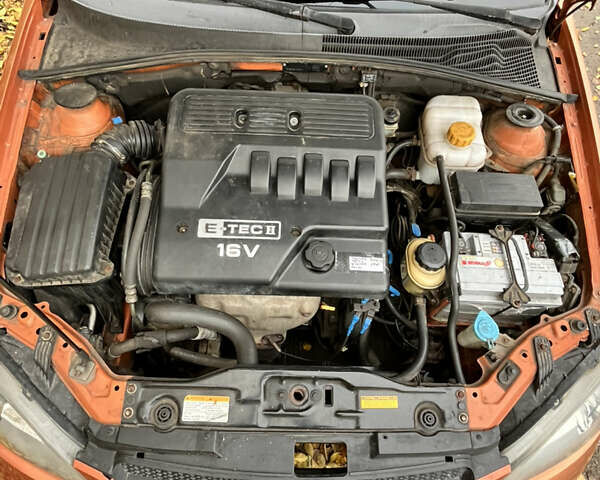 Оранжевый Шевроле Лачетти, объемом двигателя 1.6 л и пробегом 190 тыс. км за 3650 $, фото 11 на Automoto.ua