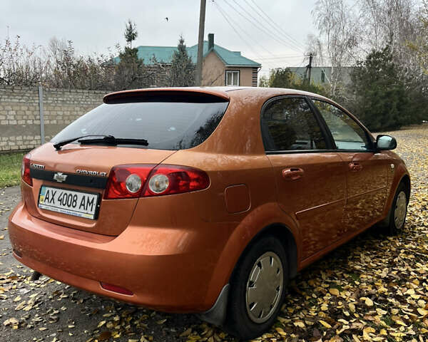 Оранжевый Шевроле Лачетти, объемом двигателя 1.6 л и пробегом 190 тыс. км за 3650 $, фото 3 на Automoto.ua