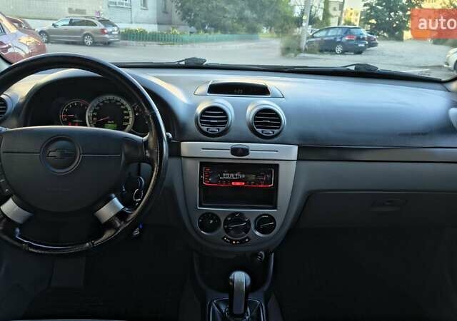 Оранжевый Шевроле Лачетти, объемом двигателя 2 л и пробегом 272 тыс. км за 3400 $, фото 4 на Automoto.ua