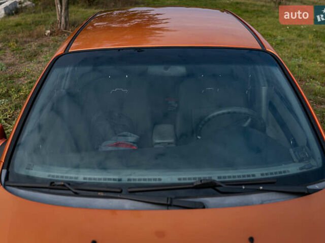 Оранжевый Шевроле Лачетти, объемом двигателя 1.8 л и пробегом 273 тыс. км за 3900 $, фото 3 на Automoto.ua