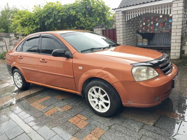 Помаранчевий Шевроле Лачетті, об'ємом двигуна 1.6 л та пробігом 300 тис. км за 2800 $, фото 3 на Automoto.ua