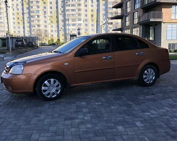 Оранжевый Шевроле Лачетти, объемом двигателя 1.6 л и пробегом 285 тыс. км за 3499 $, фото 4 на Automoto.ua