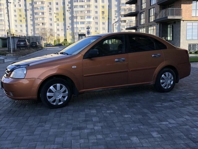 Помаранчевий Шевроле Лачетті, об'ємом двигуна 1.6 л та пробігом 285 тис. км за 3500 $, фото 2 на Automoto.ua