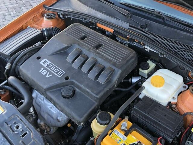 Помаранчевий Шевроле Лачетті, об'ємом двигуна 1.6 л та пробігом 285 тис. км за 3500 $, фото 6 на Automoto.ua