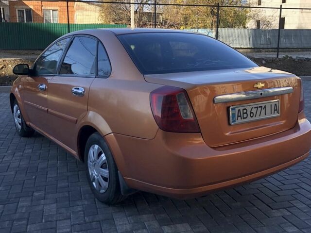 Помаранчевий Шевроле Лачетті, об'ємом двигуна 1.6 л та пробігом 285 тис. км за 3500 $, фото 1 на Automoto.ua