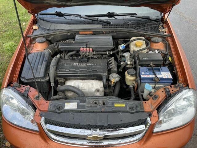 Оранжевый Шевроле Лачетти, объемом двигателя 1.8 л и пробегом 159 тыс. км за 5500 $, фото 5 на Automoto.ua