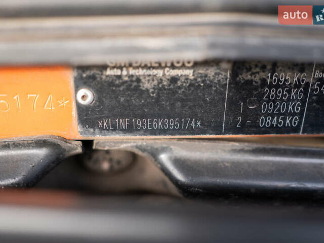 Оранжевый Шевроле Лачетти, объемом двигателя 1.8 л и пробегом 273 тыс. км за 3900 $, фото 20 на Automoto.ua