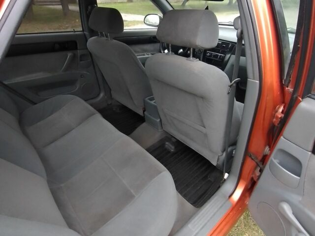 Оранжевый Шевроле Лачетти, объемом двигателя 1.6 л и пробегом 160 тыс. км за 2500 $, фото 4 на Automoto.ua