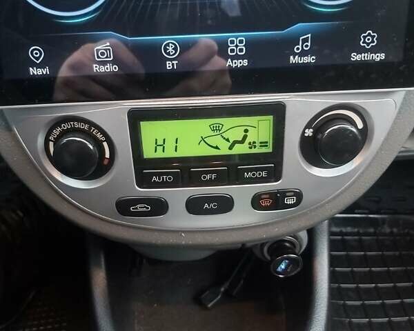 Помаранчевий Шевроле Лачетті, об'ємом двигуна 1.8 л та пробігом 230 тис. км за 5200 $, фото 7 на Automoto.ua