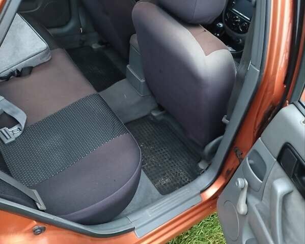 Оранжевый Шевроле Лачетти, объемом двигателя 1.6 л и пробегом 335 тыс. км за 4300 $, фото 20 на Automoto.ua