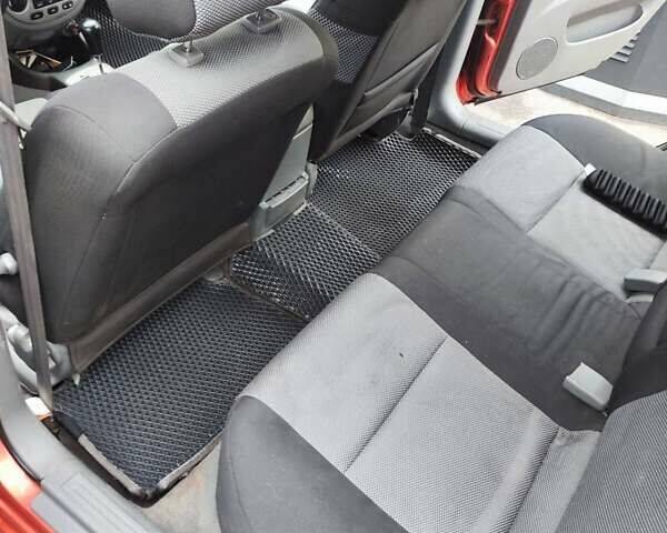 Помаранчевий Шевроле Лачетті, об'ємом двигуна 1.8 л та пробігом 218 тис. км за 5700 $, фото 2 на Automoto.ua