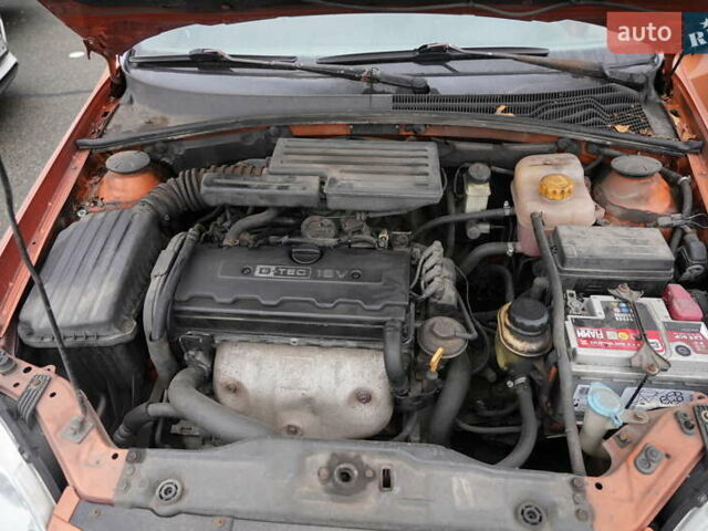 Оранжевый Шевроле Лачетти, объемом двигателя 1.8 л и пробегом 300 тыс. км за 3302 $, фото 11 на Automoto.ua