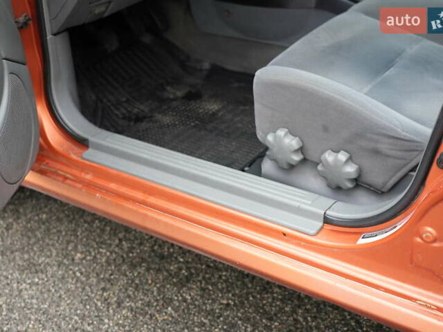 Оранжевый Шевроле Лачетти, объемом двигателя 1.8 л и пробегом 300 тыс. км за 3302 $, фото 15 на Automoto.ua