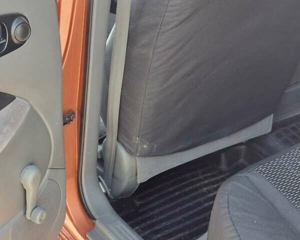 Оранжевый Шевроле Лачетти, объемом двигателя 1.8 л и пробегом 270 тыс. км за 5300 $, фото 3 на Automoto.ua