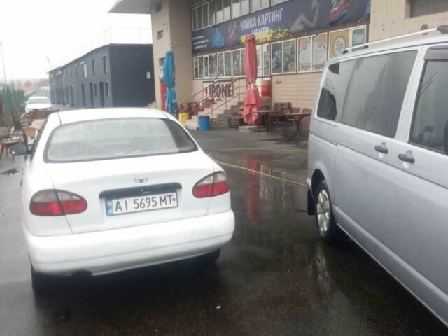 Белый Шевроле Ланос, объемом двигателя 1.3 л и пробегом 300 тыс. км за 760 $, фото 1 на Automoto.ua