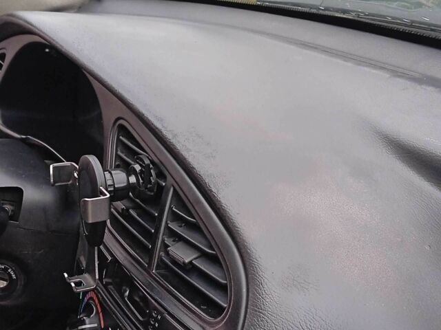 Белый Шевроле Ланос, объемом двигателя 1.3 л и пробегом 300 тыс. км за 760 $, фото 3 на Automoto.ua