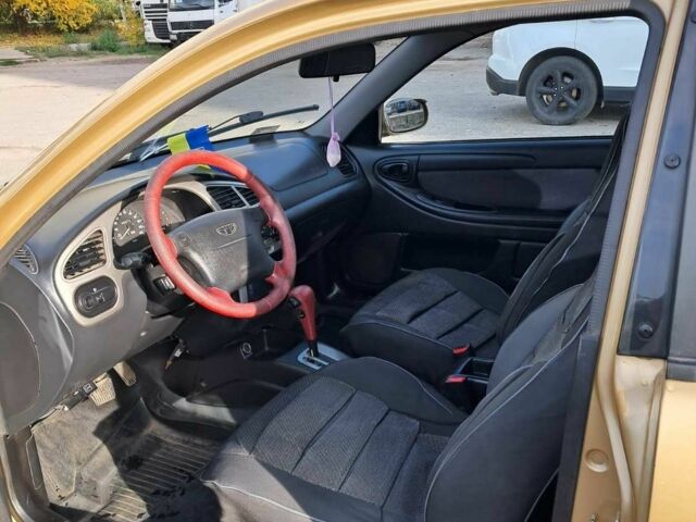 Бежевий Шевроле Ланос, об'ємом двигуна 1.6 л та пробігом 336 тис. км за 2900 $, фото 1 на Automoto.ua