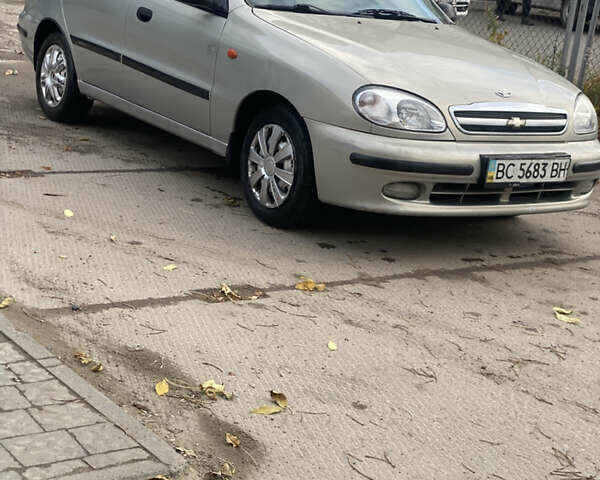 Бежевий Шевроле Ланос, об'ємом двигуна 1.5 л та пробігом 180 тис. км за 1949 $, фото 1 на Automoto.ua