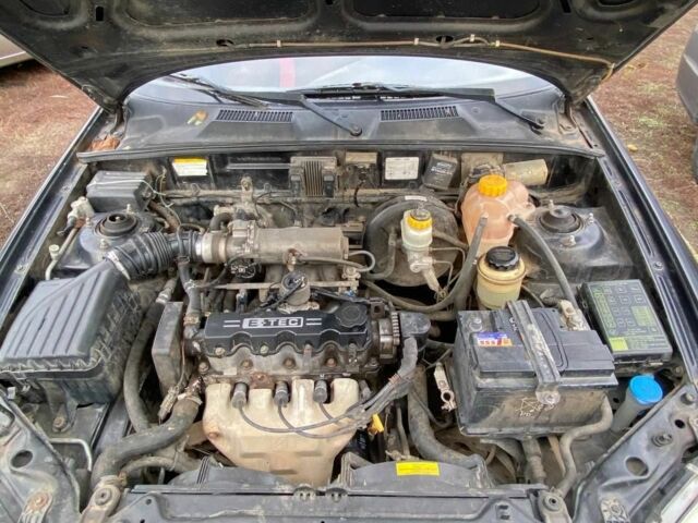 Черный Шевроле Ланос, объемом двигателя 1.5 л и пробегом 200 тыс. км за 2800 $, фото 14 на Automoto.ua