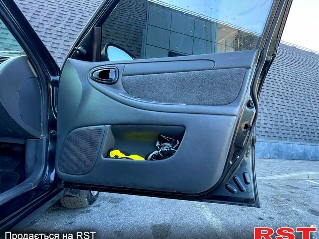 Чорний Шевроле Ланос, об'ємом двигуна 1.5 л та пробігом 217 тис. км за 2330 $, фото 6 на Automoto.ua