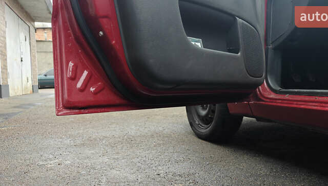 Красный Шевроле Ланос, объемом двигателя 1.5 л и пробегом 307 тыс. км за 2700 $, фото 9 на Automoto.ua