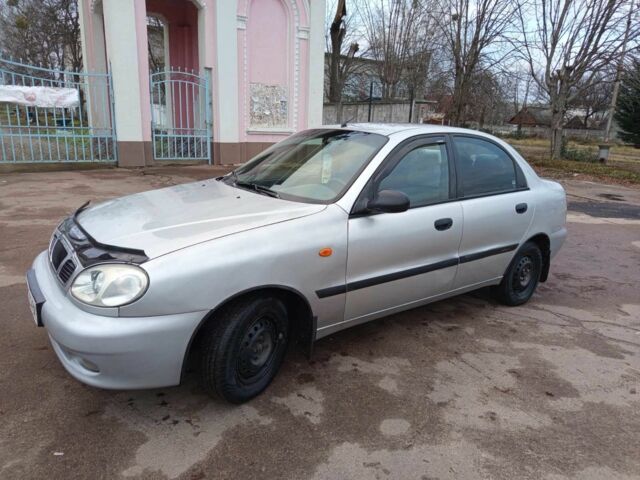 Серый Шевроле Ланос, объемом двигателя 1 л и пробегом 300 тыс. км за 1800 $, фото 2 на Automoto.ua
