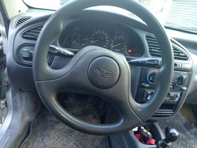 Серый Шевроле Ланос, объемом двигателя 1 л и пробегом 300 тыс. км за 1800 $, фото 8 на Automoto.ua