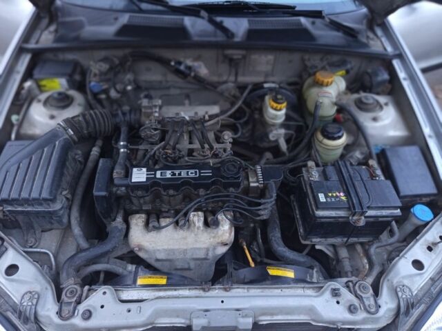 Серый Шевроле Ланос, объемом двигателя 1 л и пробегом 300 тыс. км за 1800 $, фото 3 на Automoto.ua