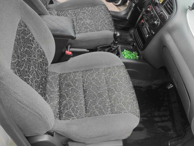 Сірий Шевроле Ланос, об'ємом двигуна 1.5 л та пробігом 200 тис. км за 1750 $, фото 5 на Automoto.ua