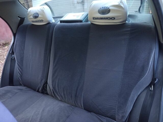 Серый Шевроле Ланос, объемом двигателя 1 л и пробегом 300 тыс. км за 1800 $, фото 1 на Automoto.ua