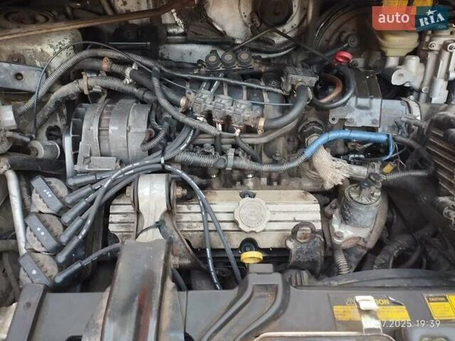 Белый Шевроле Люмина, объемом двигателя 3.1 л и пробегом 333 тыс. км за 2900 $, фото 4 на Automoto.ua