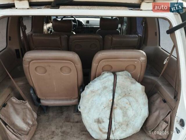 Белый Шевроле Люмина, объемом двигателя 3.1 л и пробегом 333 тыс. км за 2900 $, фото 10 на Automoto.ua