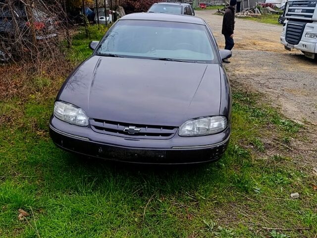 Белый Шевроле Люмина, объемом двигателя 2 л и пробегом 300 тыс. км за 3000 $, фото 5 на Automoto.ua