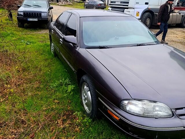 Белый Шевроле Люмина, объемом двигателя 2 л и пробегом 300 тыс. км за 3000 $, фото 4 на Automoto.ua