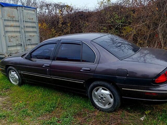 Белый Шевроле Люмина, объемом двигателя 2 л и пробегом 300 тыс. км за 3000 $, фото 7 на Automoto.ua