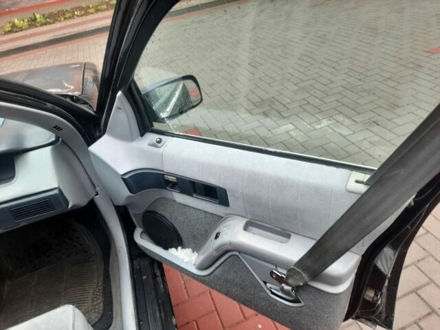 Чорний Шевроле Lumina, об'ємом двигуна 3 л та пробігом 150 тис. км за 2600 $, фото 4 на Automoto.ua