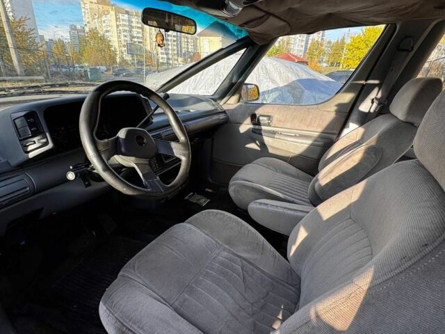 Красный Шевроле Люмина, объемом двигателя 0 л и пробегом 222 тыс. км за 850 $, фото 5 на Automoto.ua