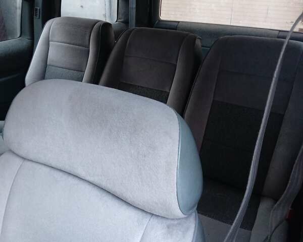 Красный Шевроле Люмина, объемом двигателя 3.1 л и пробегом 600 тыс. км за 2000 $, фото 17 на Automoto.ua