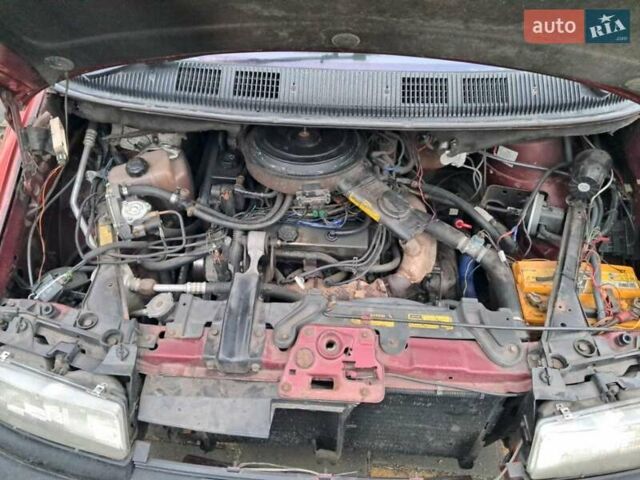 Красный Шевроле Люмина, объемом двигателя 3.1 л и пробегом 270 тыс. км за 1500 $, фото 3 на Automoto.ua