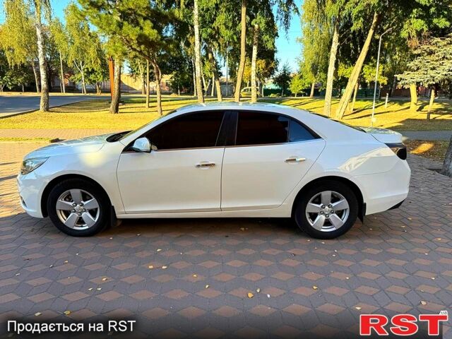 Белый Шевроле Малибу, объемом двигателя 2 л и пробегом 338 тыс. км за 8700 $, фото 1 на Automoto.ua