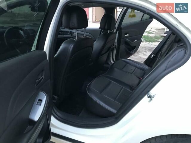 Шевроле Малибу 2012 в Запорожье на Automoto.ua Белый Шевроле Малибу, объемом двигателя 2.4 л и пробегом 285 тыс. км за 8800 $, фото 18 на Automoto.ua