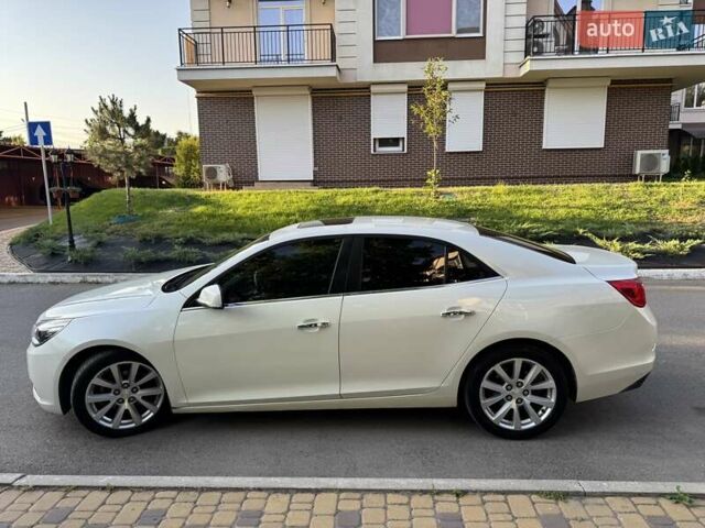 Шевроле Малибу 2012 в Запорожье на Automoto.ua Белый Шевроле Малибу, объемом двигателя 2.4 л и пробегом 285 тыс. км за 8800 $, фото 9 на Automoto.ua