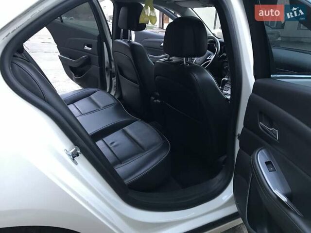Шевроле Малибу 2012 в Запорожье на Automoto.ua Белый Шевроле Малибу, объемом двигателя 2.4 л и пробегом 285 тыс. км за 8800 $, фото 17 на Automoto.ua