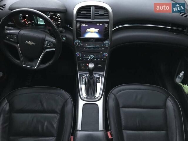 Шевроле Малибу 2012 в Запорожье на Automoto.ua Белый Шевроле Малибу, объемом двигателя 2.4 л и пробегом 285 тыс. км за 8800 $, фото 16 на Automoto.ua