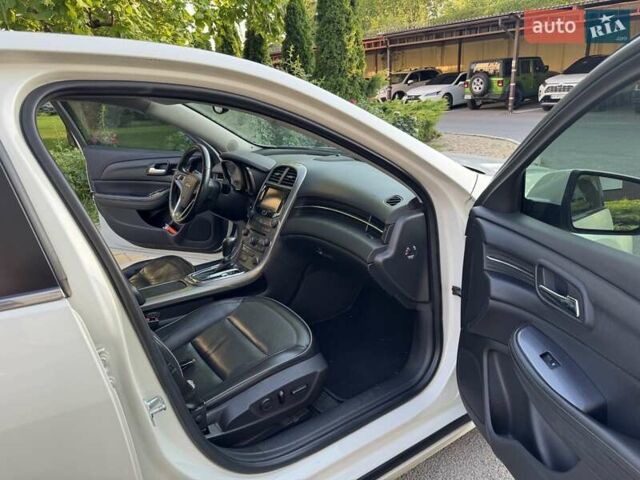 Шевроле Малибу 2012 в Запорожье на Automoto.ua Белый Шевроле Малибу, объемом двигателя 2.4 л и пробегом 285 тыс. км за 8800 $, фото 15 на Automoto.ua