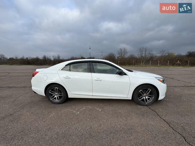 Белый Шевроле Малибу, объемом двигателя 2.5 л и пробегом 100 тыс. км за 10000 $, фото 6 на Automoto.ua