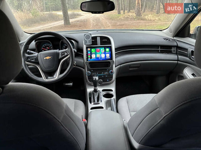 Белый Шевроле Малибу, объемом двигателя 2.46 л и пробегом 167 тыс. км за 8500 $, фото 17 на Automoto.ua